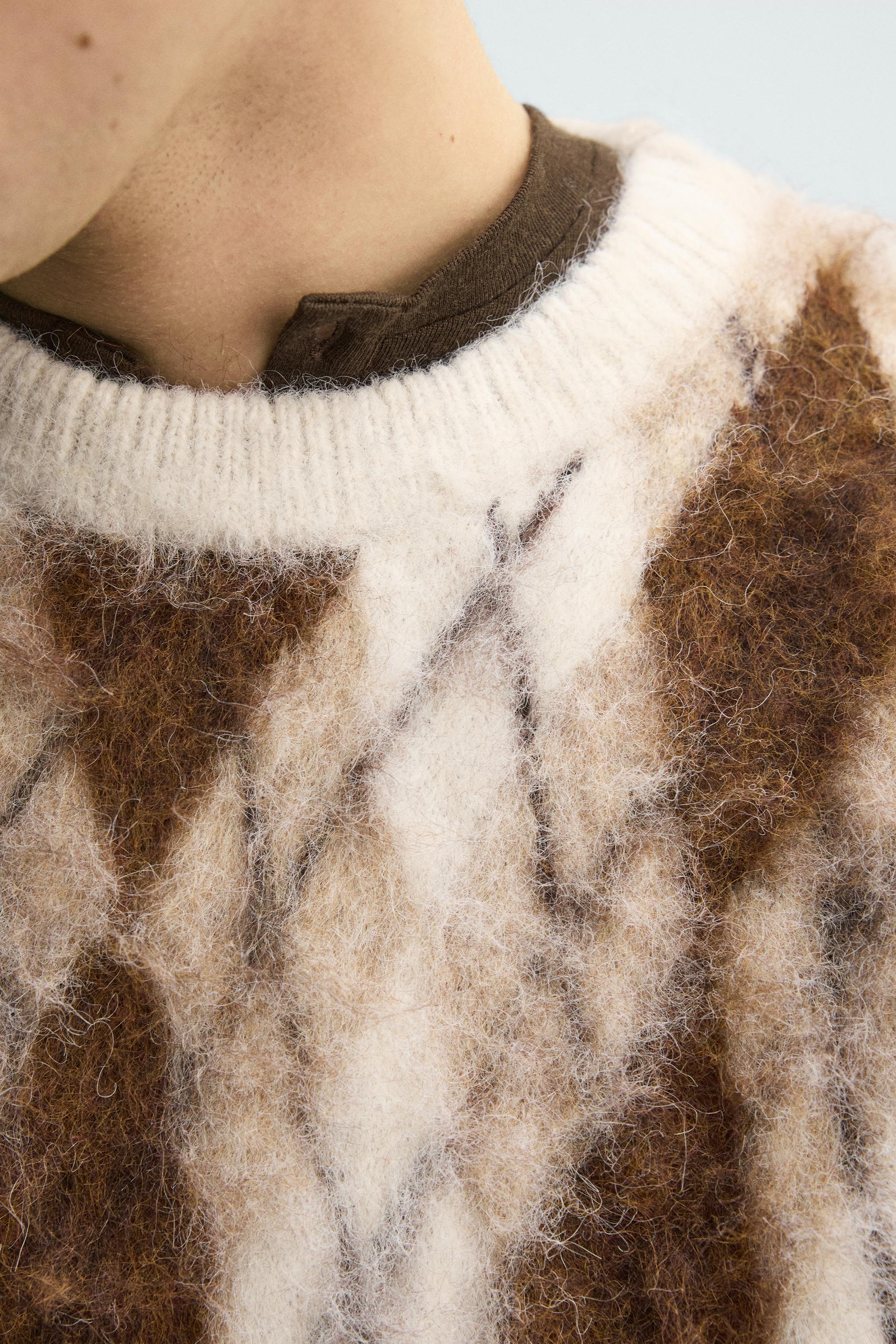 BRUSHED JACQUARD ARGYLE JUMPER